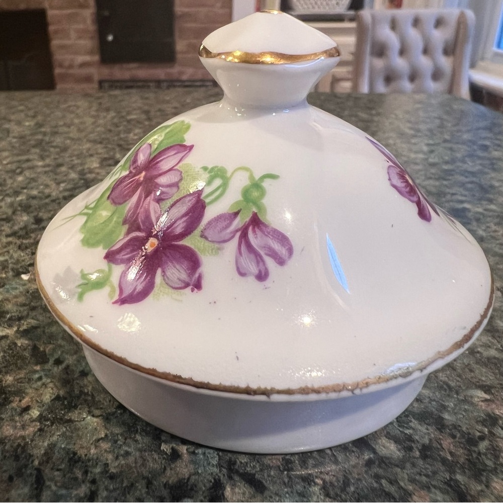 TUSCAN Vintage Violets Covered Sugar Bowl - Picture 10 of 14